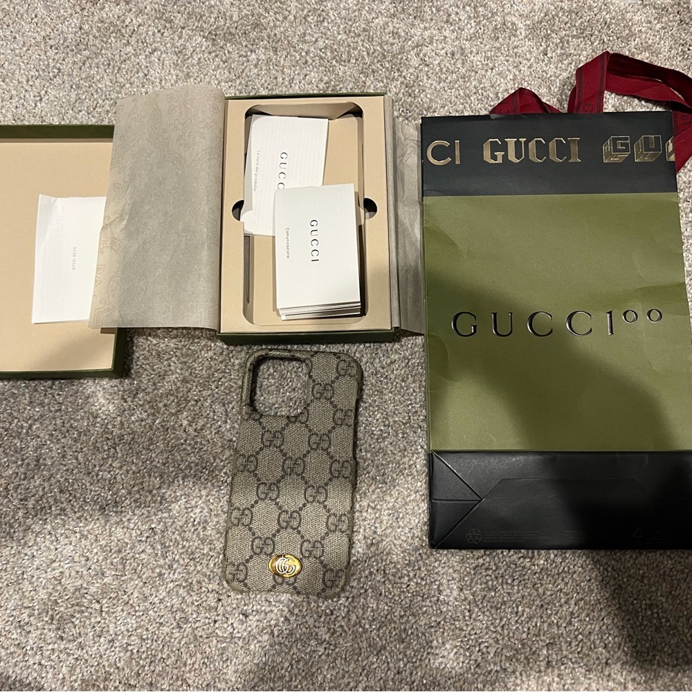 Gucci Beige GG Supreme Canvas Phone Case with Gold Double G
13 pro